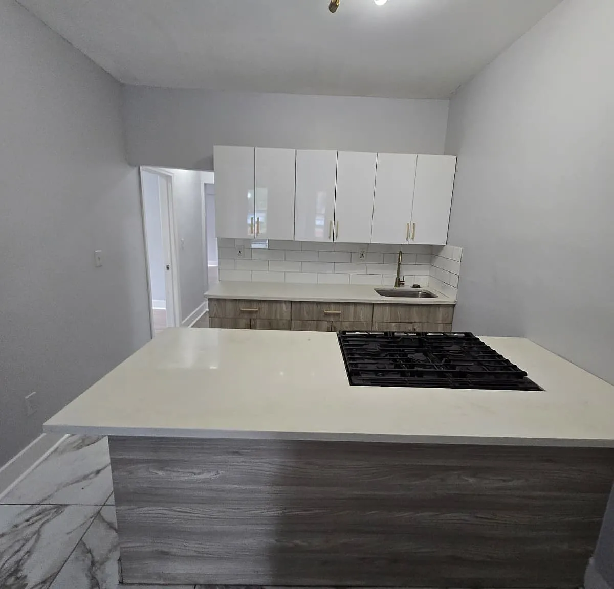 4 bed, $2,395 — Photo 1