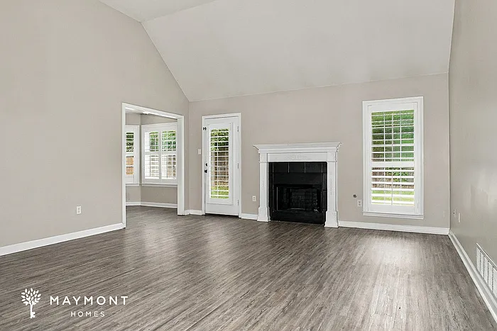 3 bed, 2.0 bath, 1495 sqft, $1,695 — Photo 4