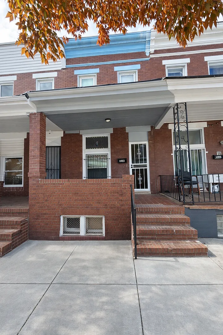 Three Bedroom Home In Baltimore City — Photo 1