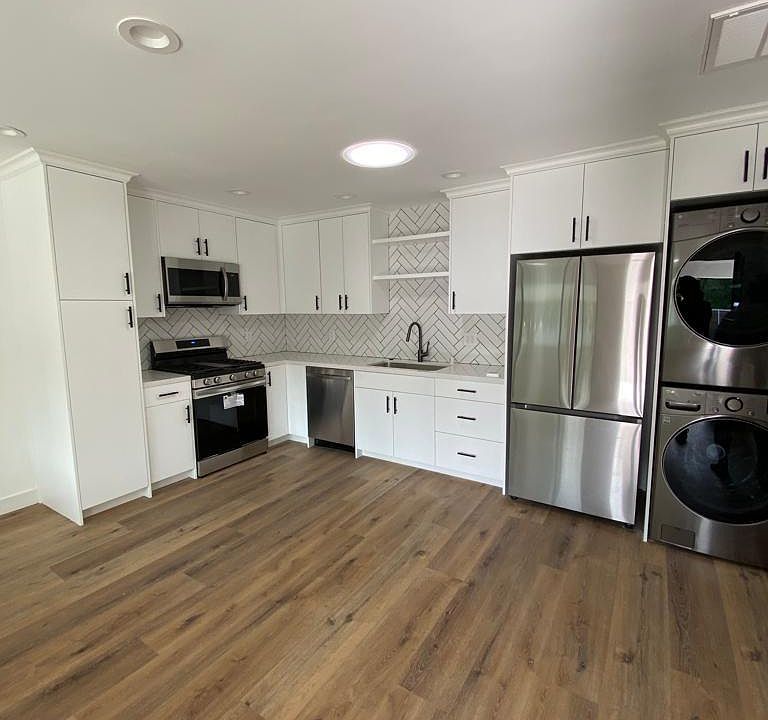 1st image of 6903 Variel Ave