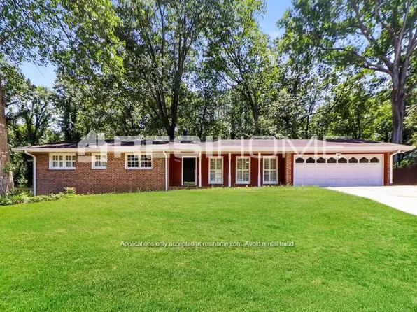 4946 Rock Haven Dr SW, Lilburn, GA 30047