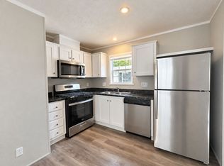 2406 Pajot Dr #47, Kawkawlin, MI 48631