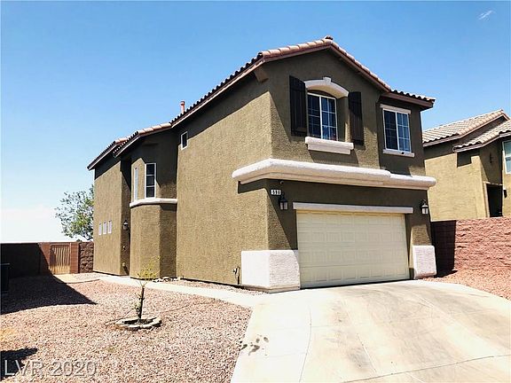 3rd image of 596 Marlberry Pl