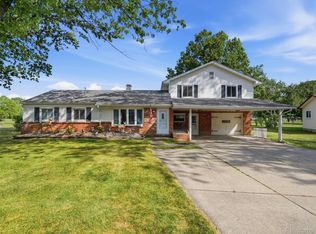 2542 Hearthside Dr, Ypsilanti, MI 48198