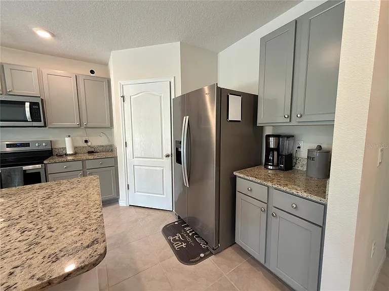 9004 Tuscan Cypress St — Photo 12