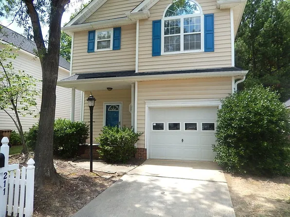 211 Bridgepath Dr, Cary, NC 27513