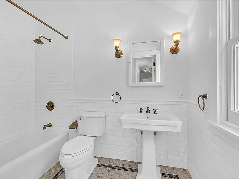 159 E Shore Rd — Photo 25