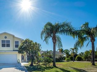 7999 143rd St, Sebastian, FL 32958