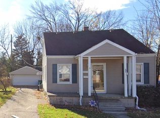 15574 Semrau Ave, Eastpointe, MI 48021