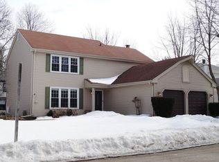 868 Shambliss Ln, Buffalo Grove, IL 60089