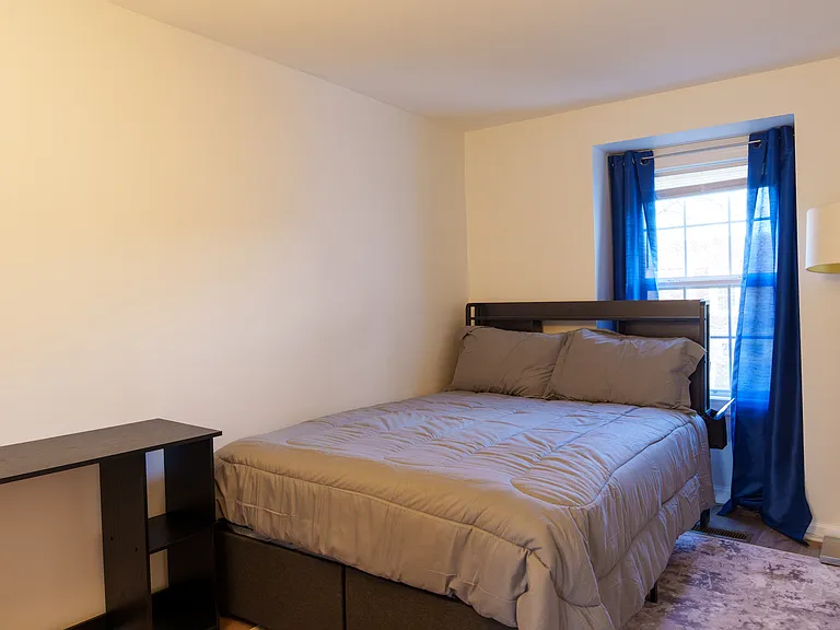 8439 Pioneer Dr — Photo 13