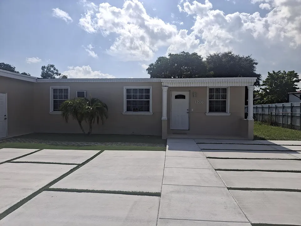 12530 W Randall Park Dr
