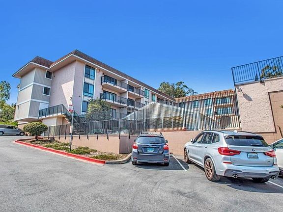 3rd image of 1031 Cherry Ave APT 81