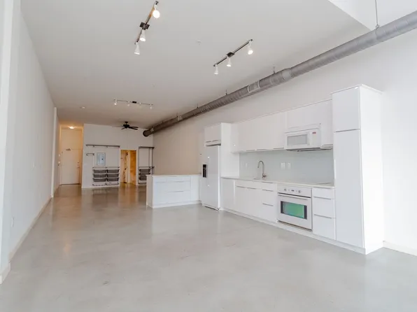 2235 E 6th St APT 415, Austin, TX 78702