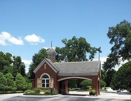 3rd image of 2360 Northumbria Dr