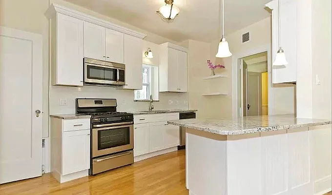 Kitchen, photo 1