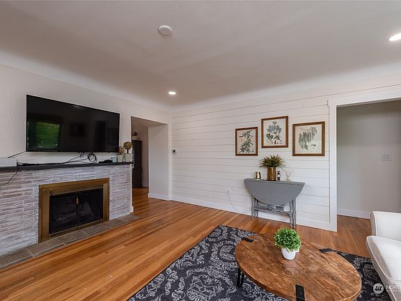 5th image of 3724 N 25th Street