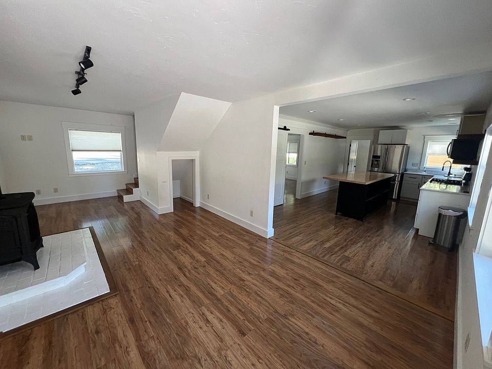 1st image of 10151 Meadow Way