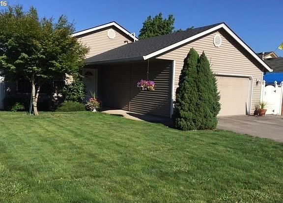 2nd image of 1217 NE 162nd Pl