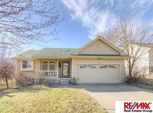 3307 Blackhawk Dr, Bellevue, NE 68123