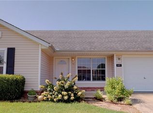 815 Tyler St, Centerton, AR 72719