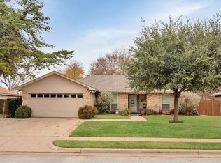2013 Spicewood Rd, Bedford, TX 76021