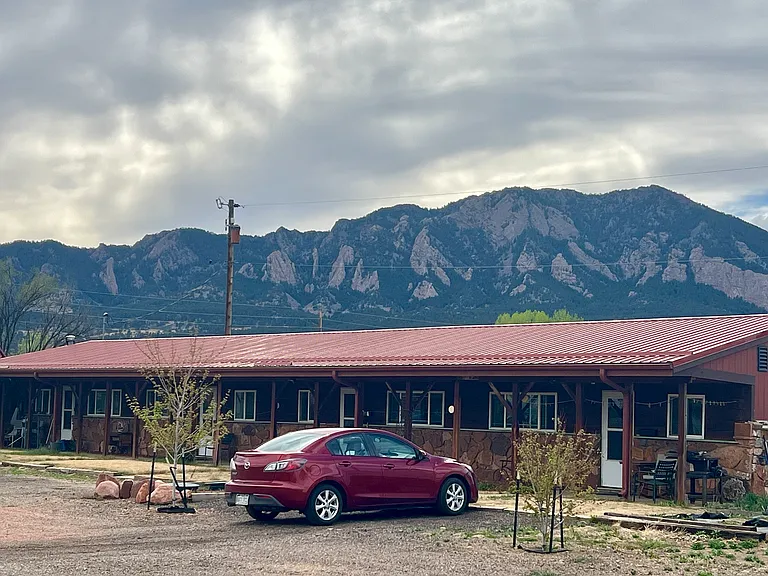 1410 S Foothills Hwy #3 — Photo 1
