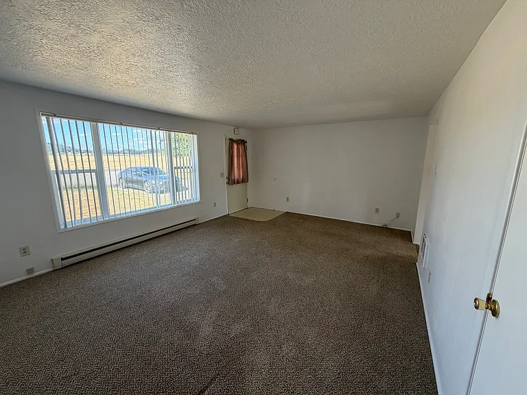 34154 Kamph Dr — Photo 6
