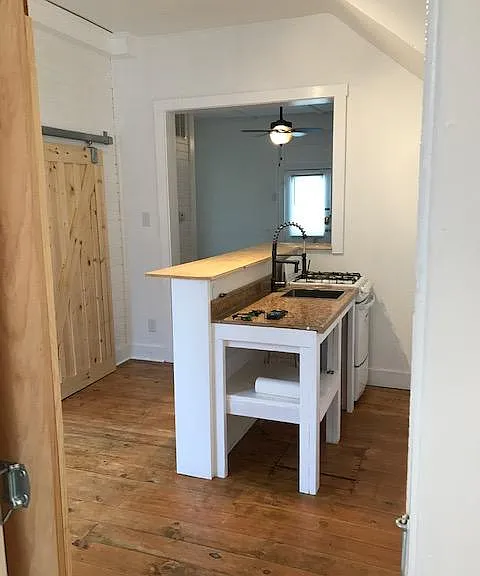 224 N Park St — Photo 10