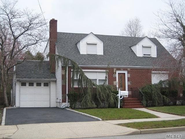 1st image of 1032 Cherry Ln