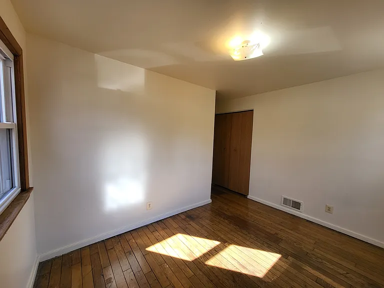 2310 Deerfield Ct — Photo 9