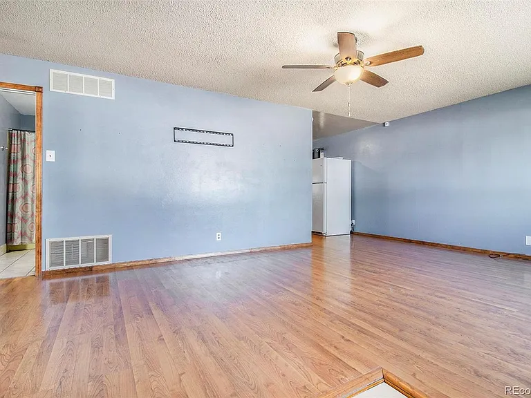 3724 Sheffield Ln — Photo 4