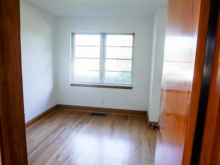 43 Hilltop Rd — Photo 10