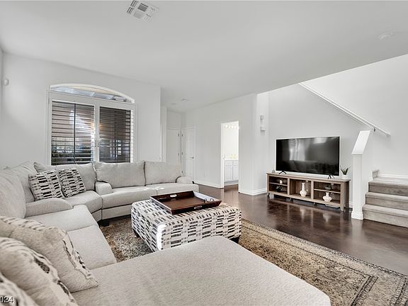 5th image of 9420 San Laguna Ct Unit 104