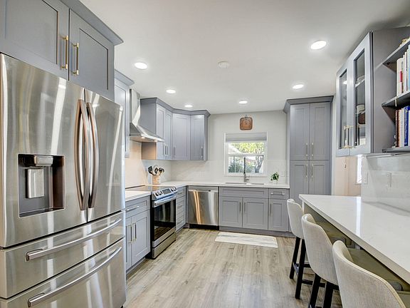 2nd image of 472 Holyoke Lane #A