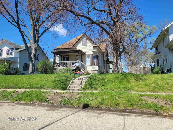 1823 Chestnut St, Rockford, IL 61102