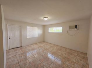 712 NE 8th St #104, Hallandale, FL 33009