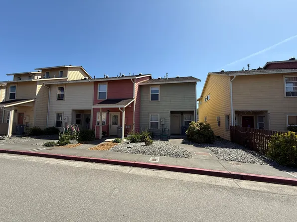 970 Courtyard Cir, Arcata, CA 95521