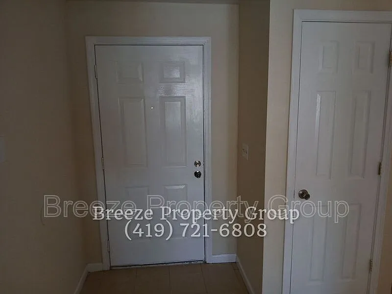 3 bed, 2.0 bath, 1079 sqft, $975 — Photo 4