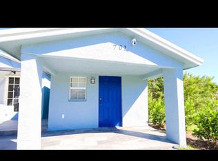 701 SE Bahama Ave, Stuart, FL 34994