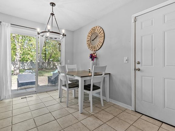 5th image of 8326 Elm Ave