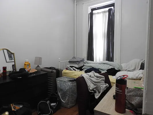 Rented by Shai Realty Management Inc | media 12