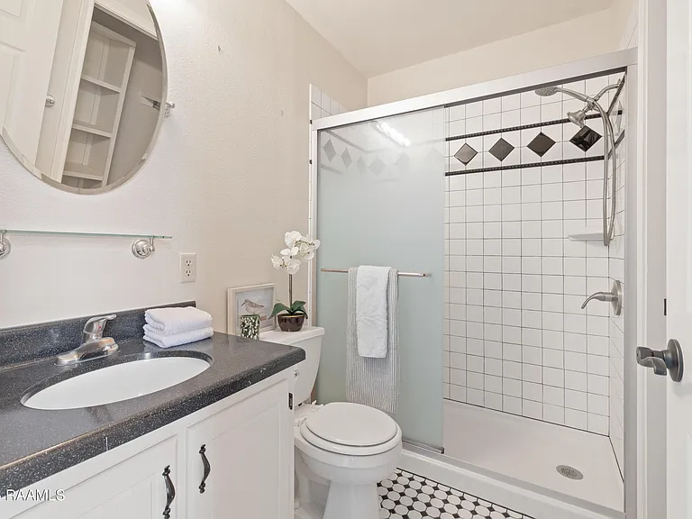 416 Doucet Rd #5F — Photo 22