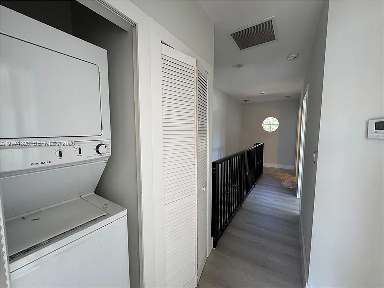 5736 Tyler St — Photo 12