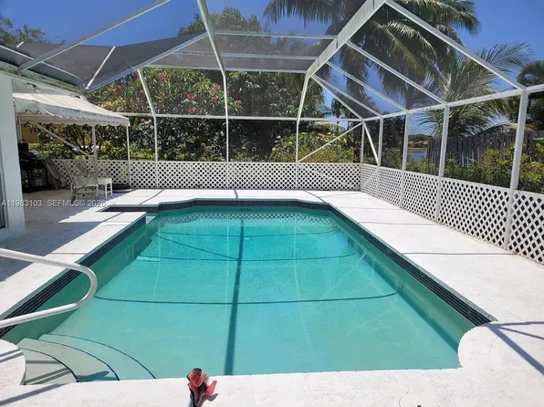 412 NW 72nd St, Boca Raton, FL