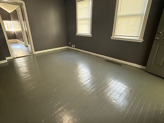 3rd image of 3224 Monroe Ave APT 1
