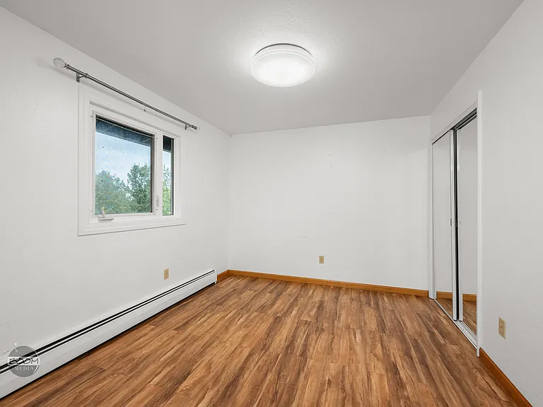 2326 Cordova St #17 — Photo 17