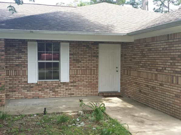 489 W Pine St, Mary Esther, FL 32569