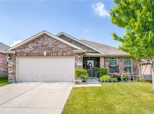 221 Creekwood Dr, Princeton, TX 75407