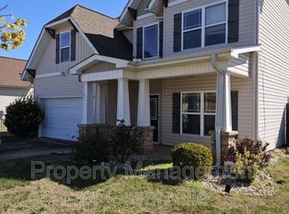 695 Flintrock Dr, Boiling Springs, SC 29316